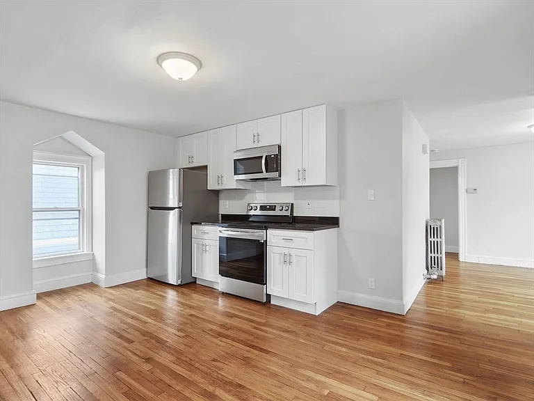 22 Orchard St #3 — Photo 8