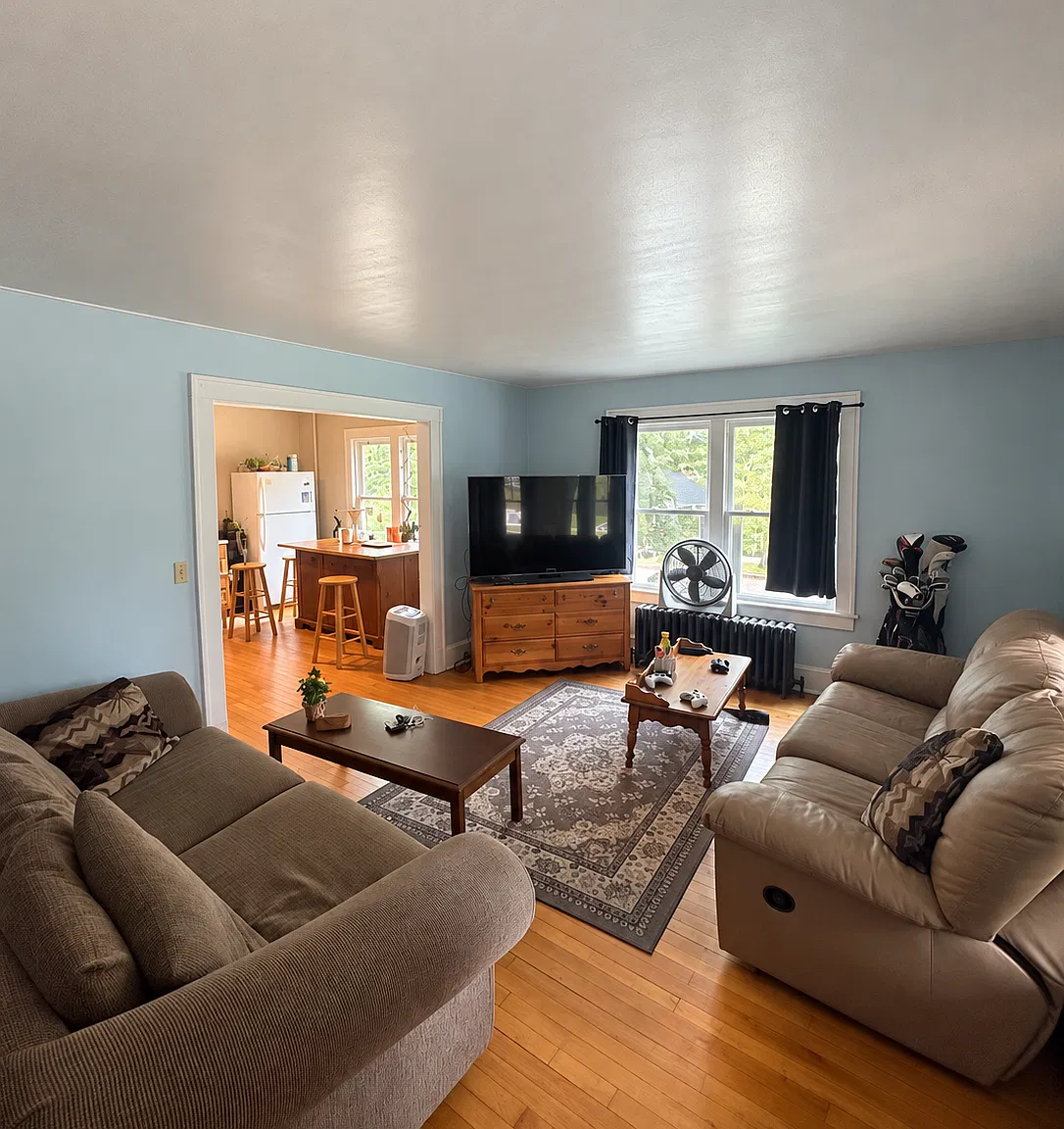 4 bed, $4,900 — Photo 2