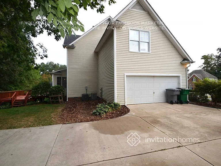 7908 Harrington Woods Rd — Photo 13