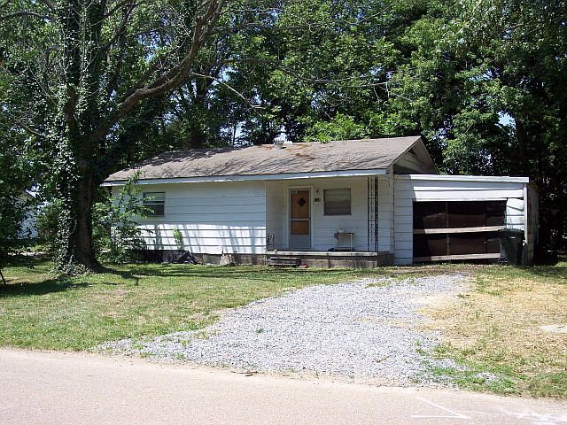 1st image of 113 S McDonald St