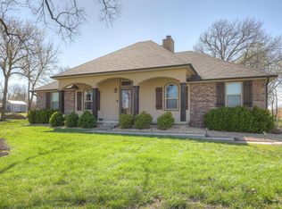 300 Hearthstone Dr, Joplin, MO 64801