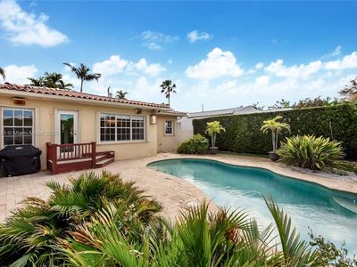 8934 Emerson Ave, Surfside, FL, 33154