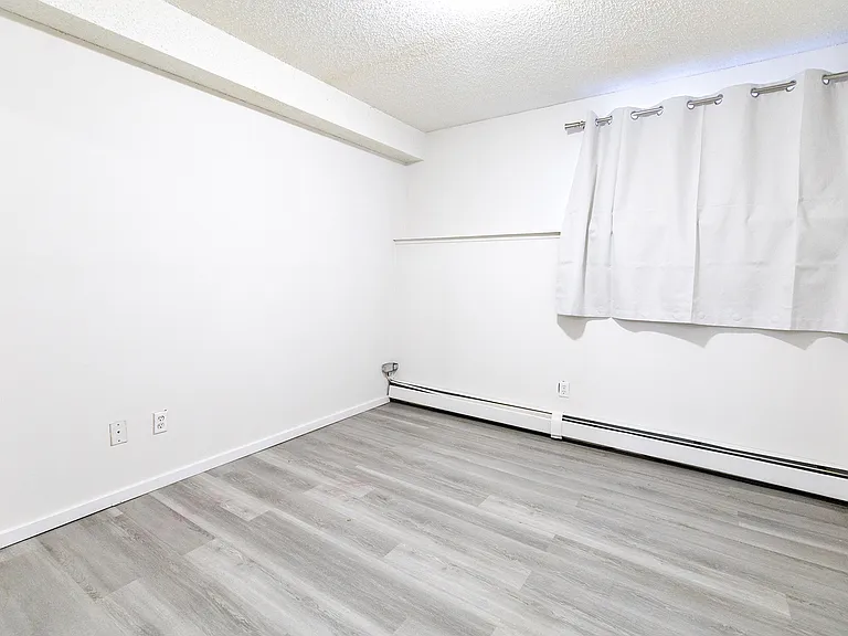 216 Doverglen Cres SE — Photo 13