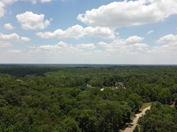 4558 Jefferson River Rd, Jefferson, GA 30549
