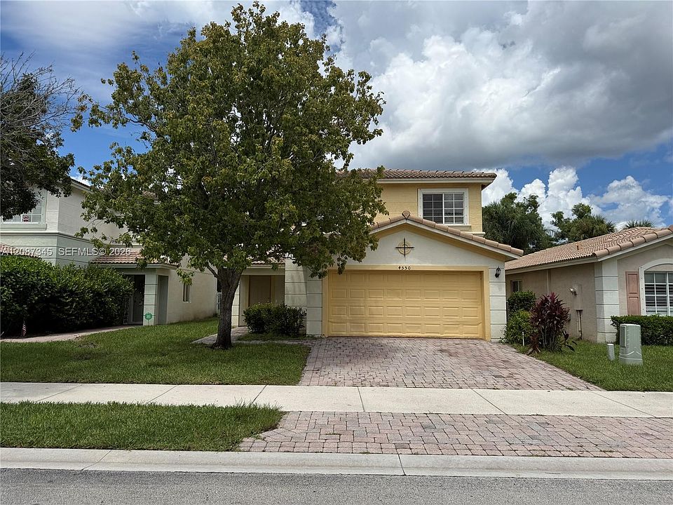 1st image of 4550 SE Graham Dr