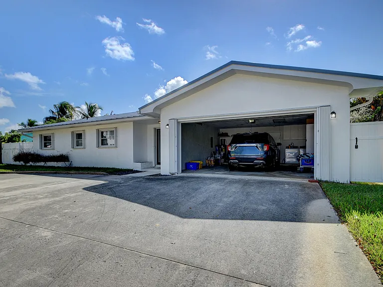 1171 Bimini Ln — Photo 33