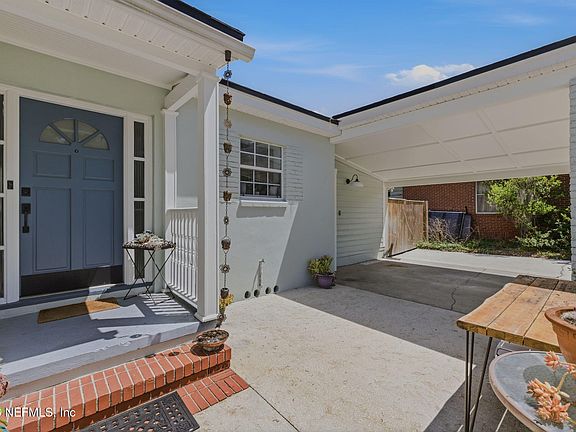 3rd image of 1615 FURMAN Road
