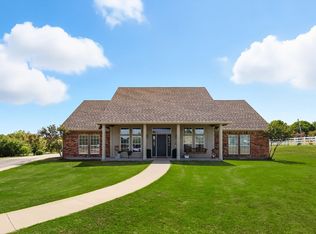 233 Derby Dr, Van Alstyne, TX 75495