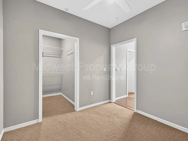 4100 Lindell Blvd #302 — Photo 7