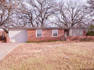 2316 N Peniel Ave, Bethany, OK 73008