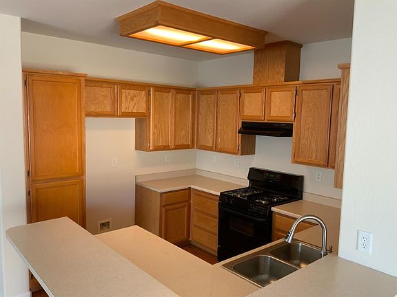 5th image of 2135 Brent Dr