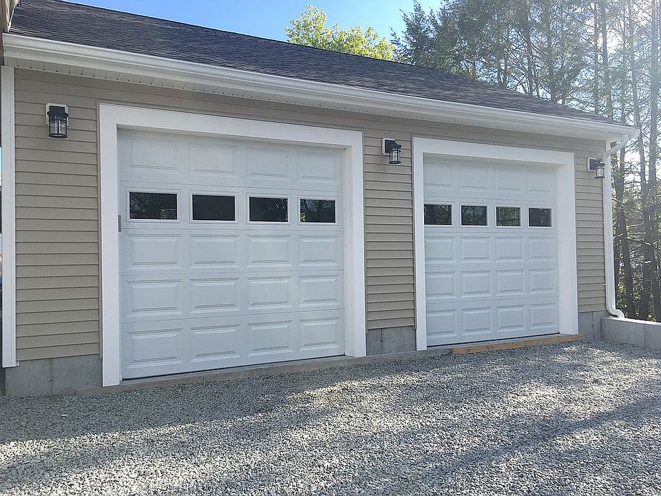 2nd image of 11 Leahaven Rd