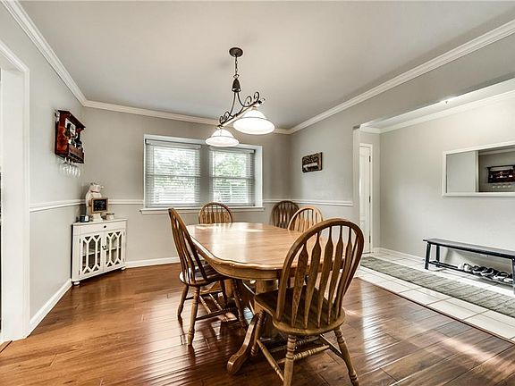 5th image of 1911 Aspen Dr