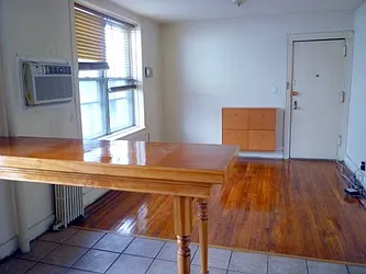 Rented by Elenora Dantchev, LREB