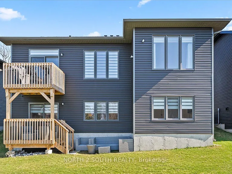 118 Berkely St — Photo 47