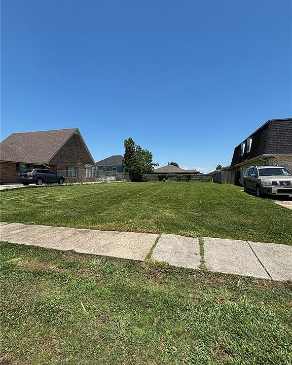 1st image of 8541-43 Deerfield Dr