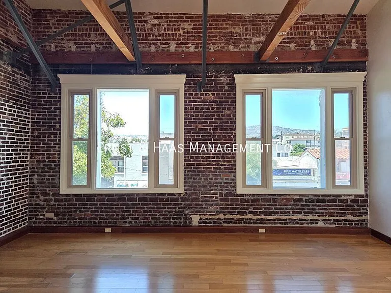 800 S Pacific Ave #207 — Photo 6