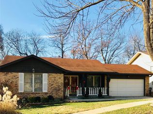 6537 Suson Oaks Dr, Saint Louis, MO 63128