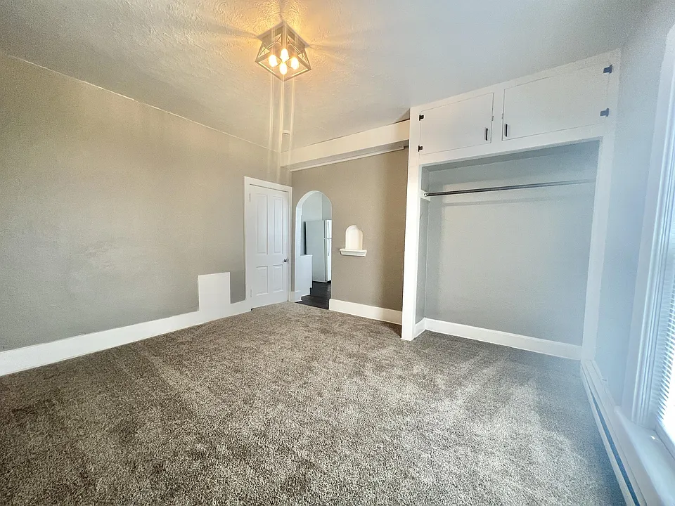 306 N Academy St #3