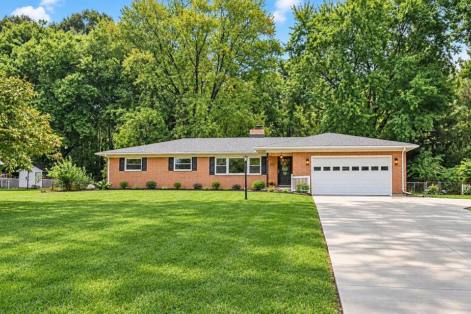 1st image of 3400 Cambridge Dr