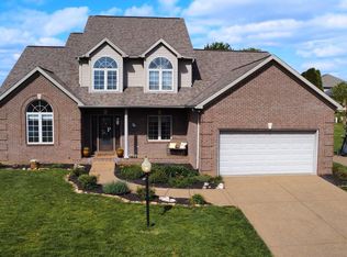 5844 Woodbridge Trl, Newburgh, IN 47630