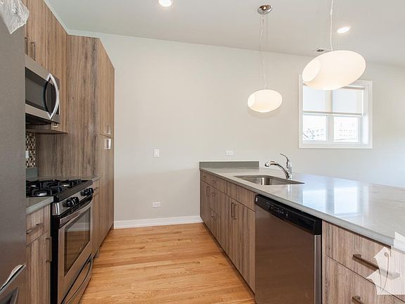 2nd image of 6144 S University Ave #2F