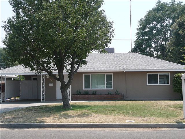 1st image of 109 E Terrace Dr