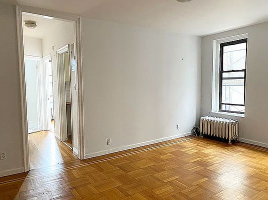 2nd image of 59-61 Carmine St #5C