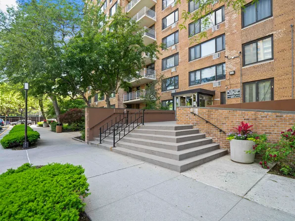 185 Hall Street 1411 image 2 of 6