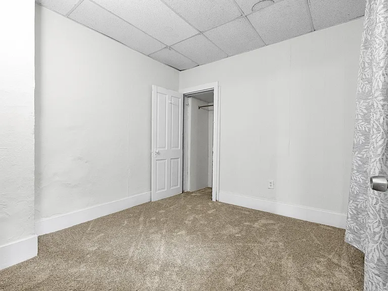 426 W Green St #1 — Photo 20