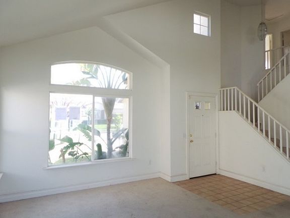 2nd image of 2444 S Buena Vista Ave