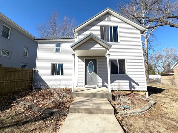 121 S Merrill St, Preston, IA 52069