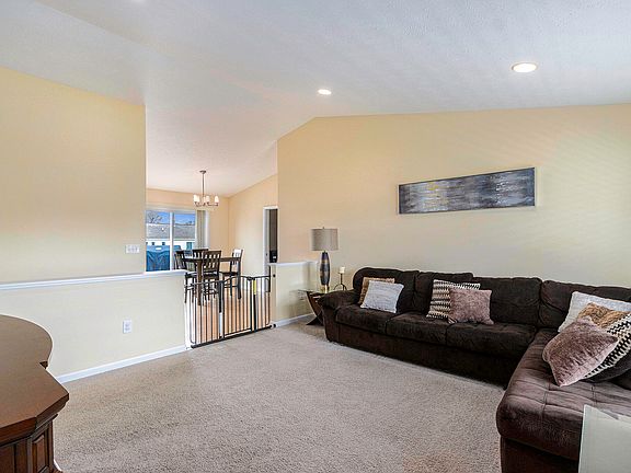 5th image of 2895 Nordic Ave
