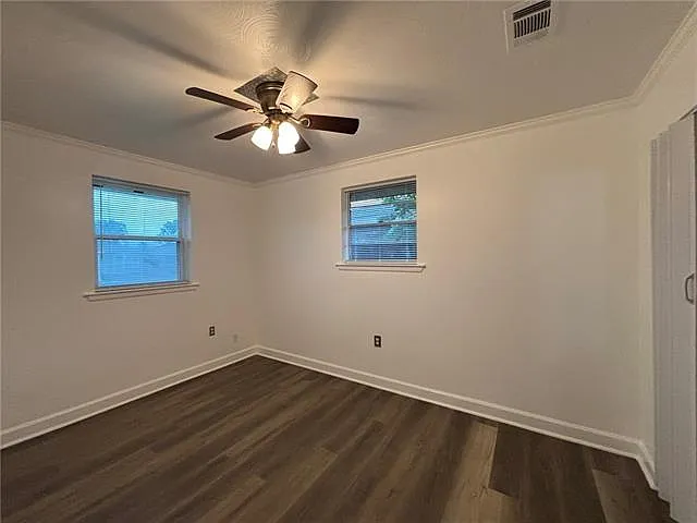 1805 Redwood Dr — Photo 15