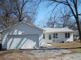 1008 Maple St, Lamar, MO 64759