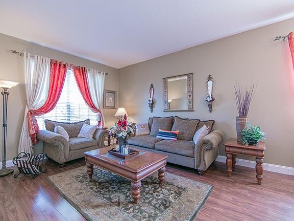 4th image of 839 Whispering Cypress Ln