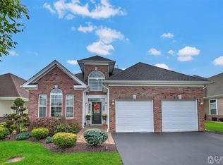 38 Mandrake Rd, Monroe Township, NJ 08831