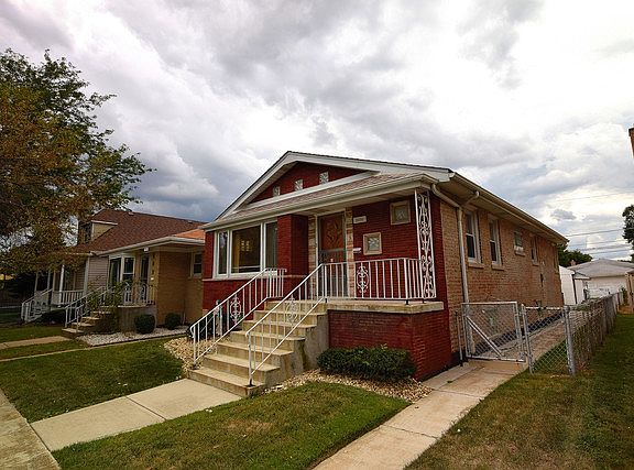 2nd image of 5644 S Narragansett Ave #1