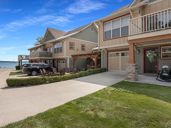 3rd image of 13804 S West Bay Shore Dr #19