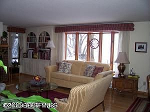 2nd image of 1714 Birchmont Beach Rd