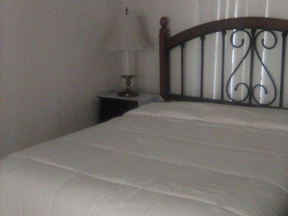 1st image of 925 Saint Andrews Blvd