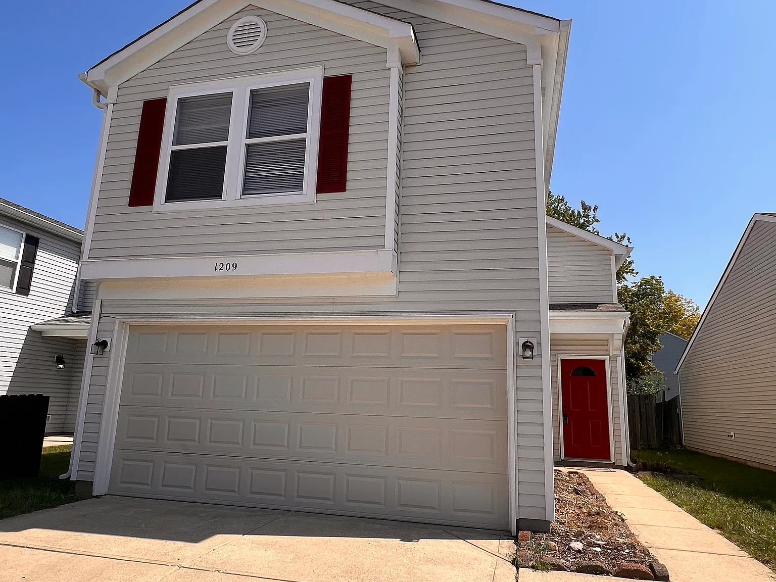 3 bed, 1304 sqft, $1,850 — Photo 3