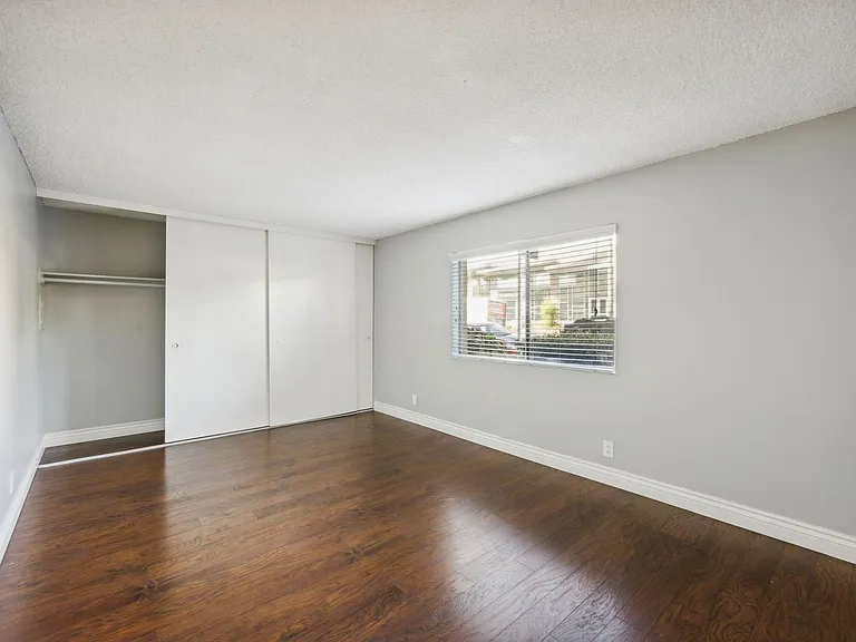 Metro Park Apartments - San Leandro — Photo 32