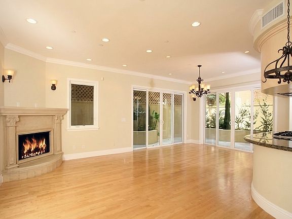 3rd image of 1540 S Bentley Ave APT 103