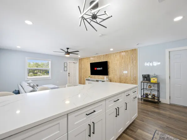 79 S Brevard Ave, Cocoa Beach, FL