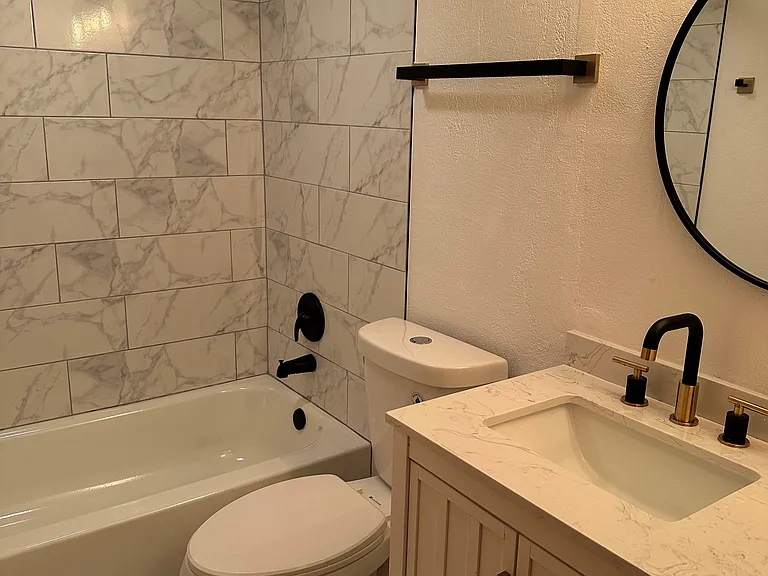 1255 N Sterling Ave #101 — Photo 4
