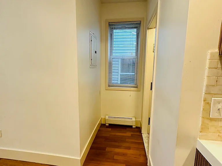 81 W 27th St #1 — Photo 8