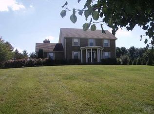 233 Hunt Ln, Lafayette, TN 37083