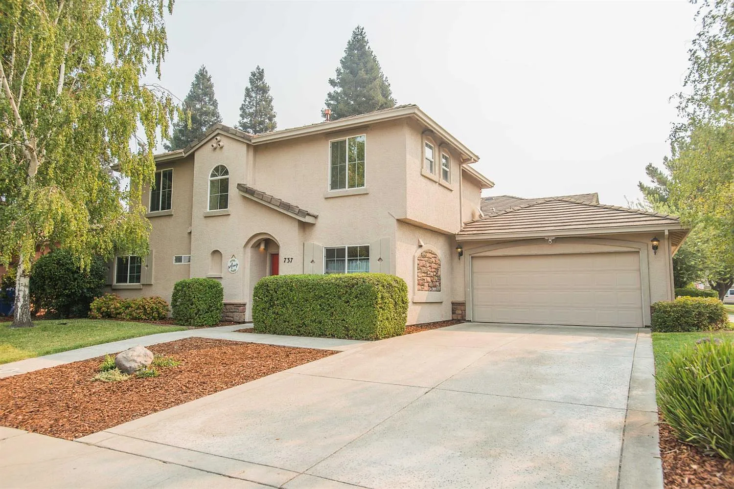 737 El Macero Way photo 1