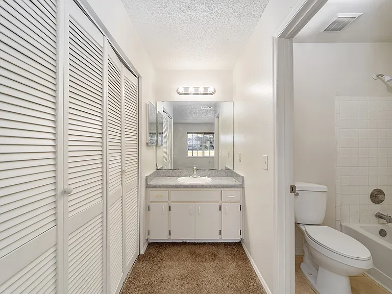 325 Oak Track Crse — Photo 21